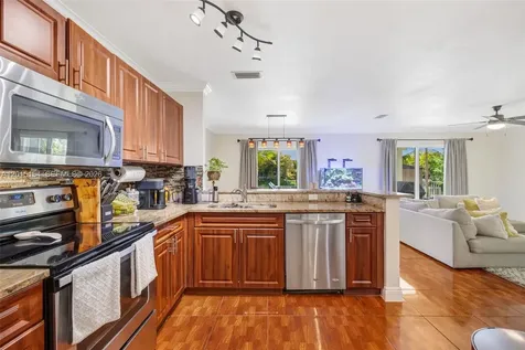 9288 NW 55th Street Sunrise FL 33351