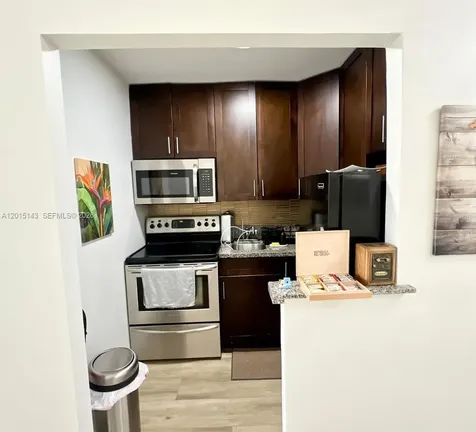 7904 West Drive North Bay Village FL 33141