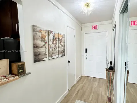 7904 West Drive North Bay Village FL 33141