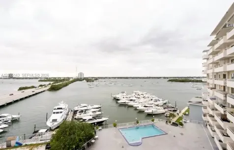 7904 West Drive North Bay Village FL 33141