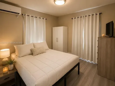 943 79th Terrace Miami Beach FL 33141