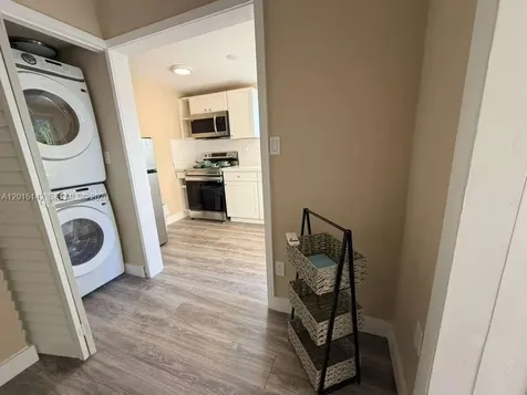 943 79th Terrace Miami Beach FL 33141