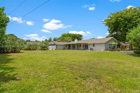 10044 SW 131st Terrace Miami FL 33176