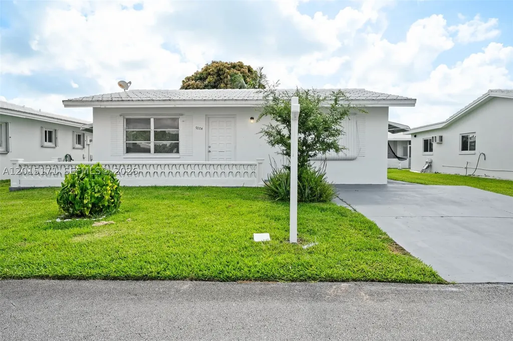 7004 NW 67th Avenue Tamarac FL 33321