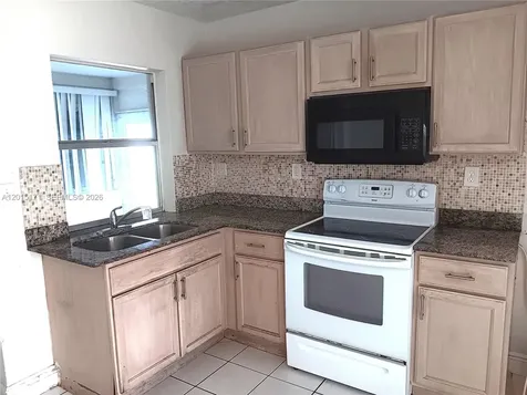 7004 NW 67th Avenue Tamarac FL 33321