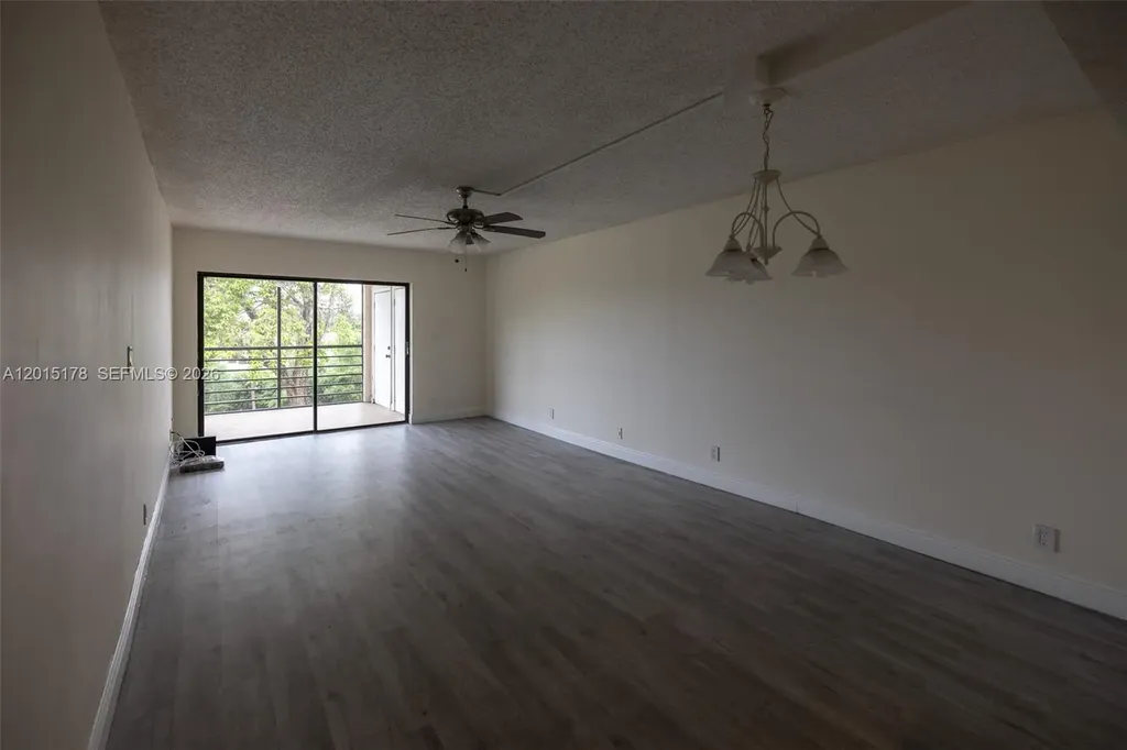 9235 SW 8th Street Boca Raton FL 33428