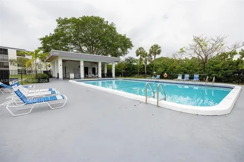 9235 SW 8th Street Boca Raton FL 33428