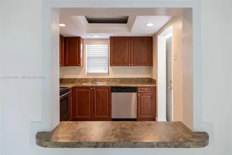 9235 SW 8th Street Boca Raton FL 33428