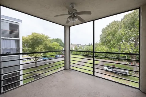 9235 SW 8th Street Boca Raton FL 33428