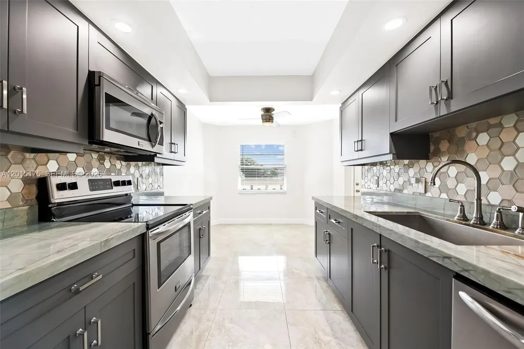 1503 Cayman Way Coconut Creek FL 33066