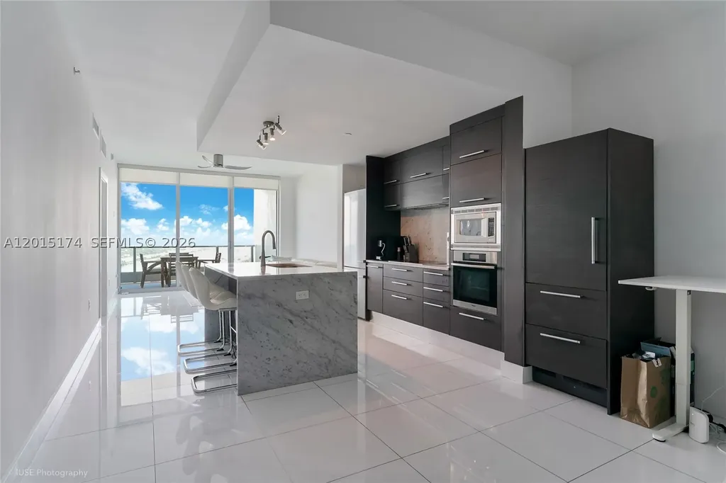 900 Biscayne Boulevard Miami FL 33132