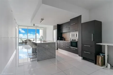 900 Biscayne Boulevard Miami FL 33132