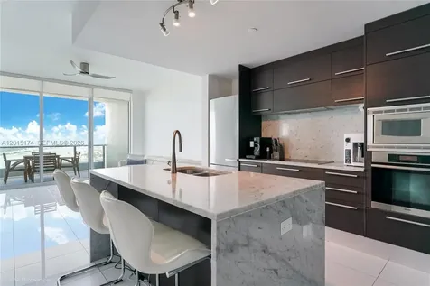900 Biscayne Boulevard Miami FL 33132