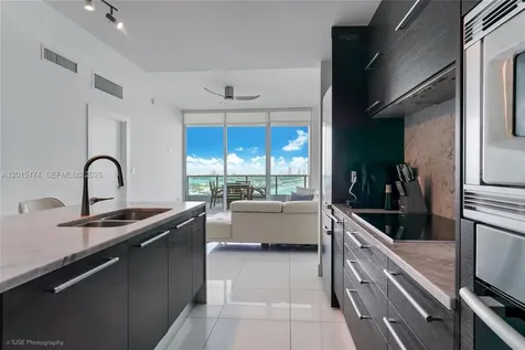 900 Biscayne Boulevard Miami FL 33132
