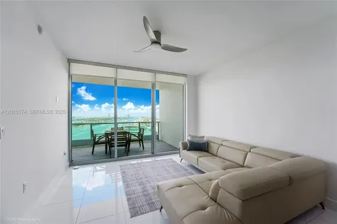 900 Biscayne Boulevard Miami FL 33132