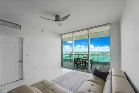 900 Biscayne Boulevard Miami FL 33132