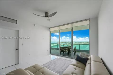 900 Biscayne Boulevard Miami FL 33132