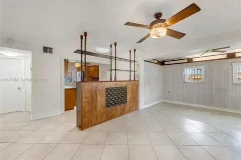 2674 W 8th Court Hialeah FL 33010