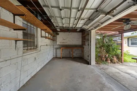 2674 W 8th Court Hialeah FL 33010
