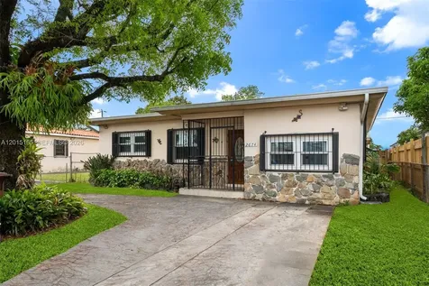 2674 W 8th Court Hialeah FL 33010
