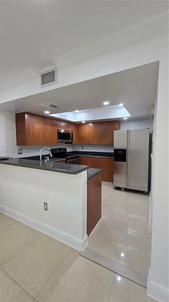 10805 NW 7th Street Miami FL 33172