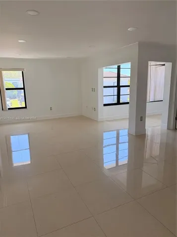 10805 NW 7th Street Miami FL 33172