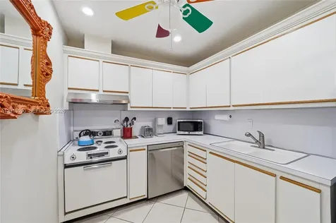6273 Bay Club Drive Fort Lauderdale FL 33308