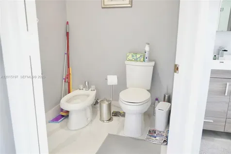 10913 NW 67th Street Doral FL 33178