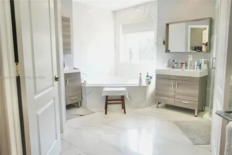 10913 NW 67th Street Doral FL 33178