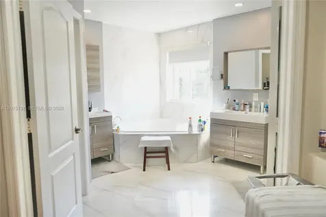 10913 NW 67th Street Doral FL 33178