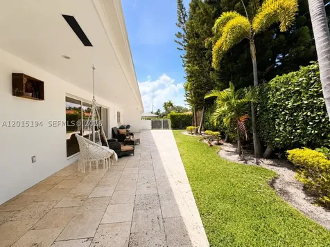 11445 N Bayshore Drive North Miami FL 33181