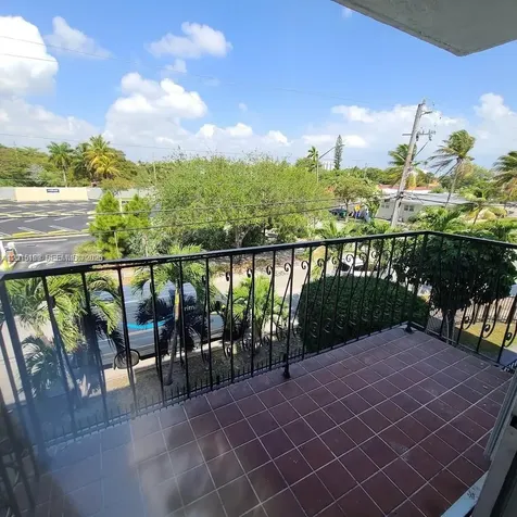 2500 SW 6th Street Miami FL 33135