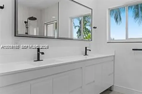 21399 Marina Cove Circle Aventura FL 33180
