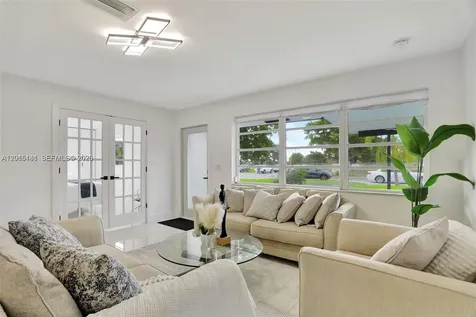 1220 NE 8th Street Pompano Beach FL 33060