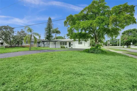 1220 NE 8th Street Pompano Beach FL 33060