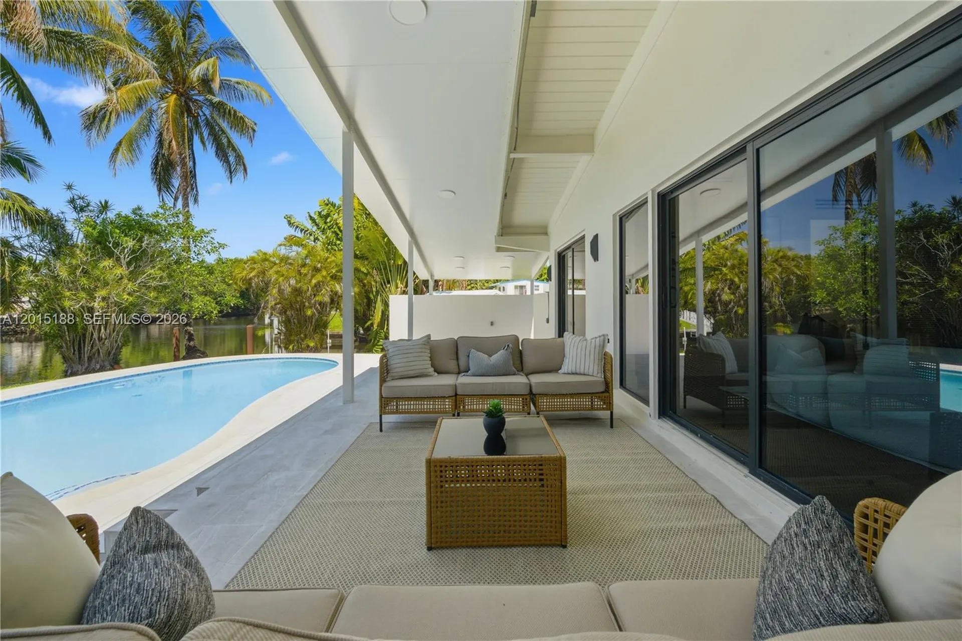 2637 Sugarloaf Lane Fort Lauderdale FL 33312
