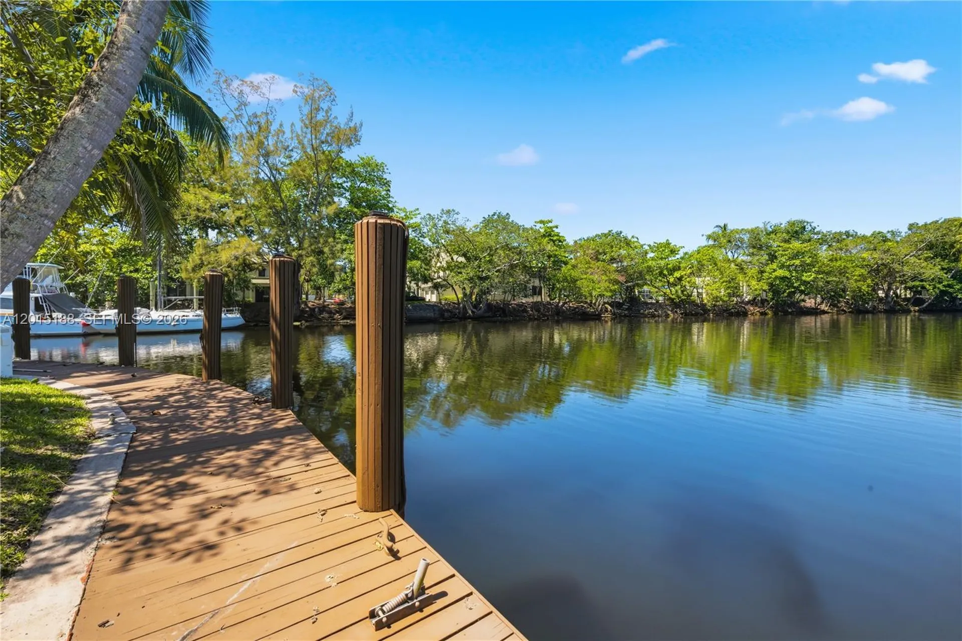 2637 Sugarloaf Lane Fort Lauderdale FL 33312