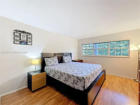 605 Oaks Drive Pompano Beach FL 33069