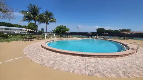 132 Andover F West Palm Beach FL 33417