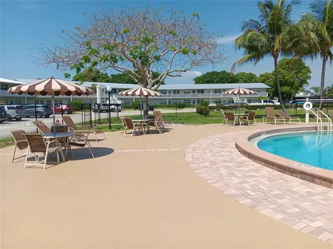 132 Andover F West Palm Beach FL 33417
