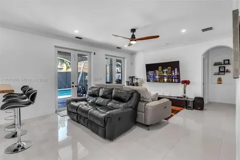 15395 SW 23rd Street Miami FL 33185