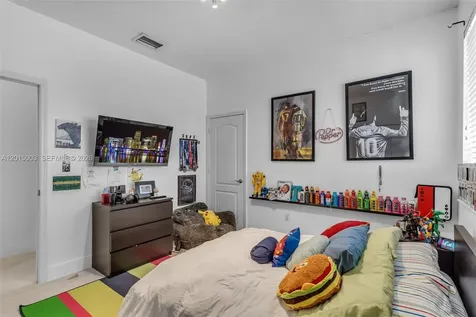 15395 SW 23rd Street Miami FL 33185