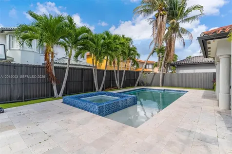 15395 SW 23rd Street Miami FL 33185