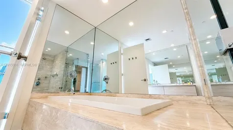 2900 NE 7th Avenue Miami FL 33137