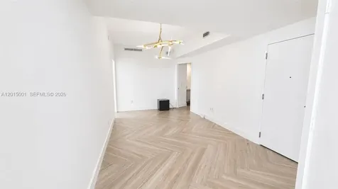 2900 NE 7th Avenue Miami FL 33137