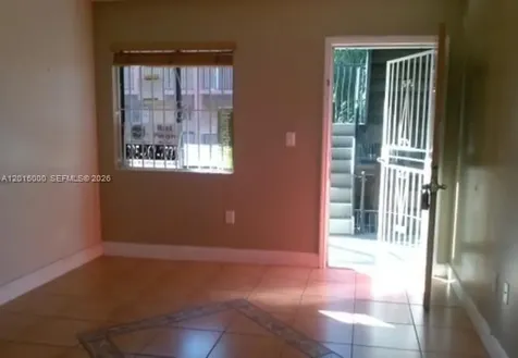 5490 W 21st Court Hialeah FL 33016