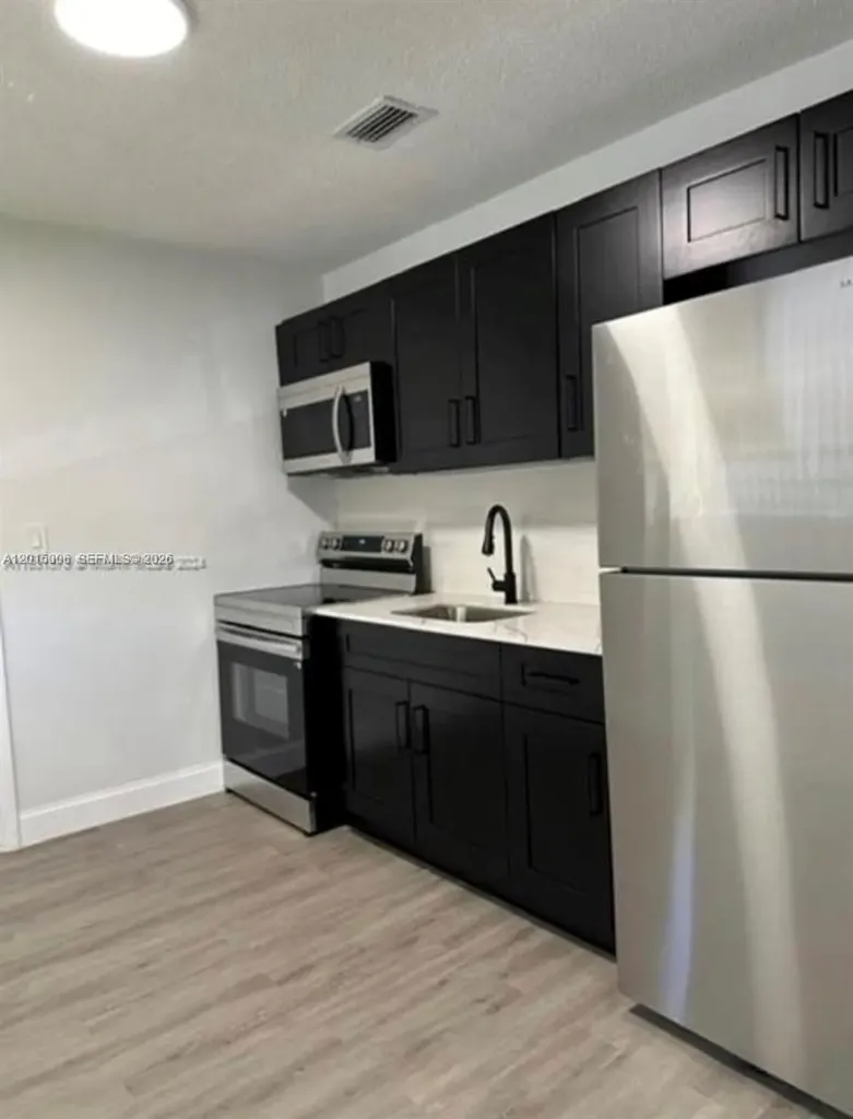 4141 SW 20th Street West Park FL 33023
