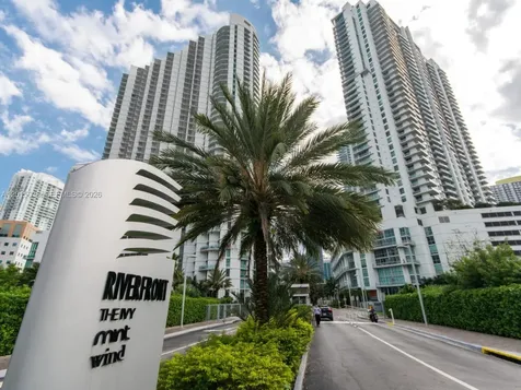 350 S Miami Avenue Miami FL 33130