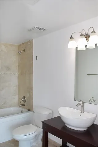 350 S Miami Avenue Miami FL 33130
