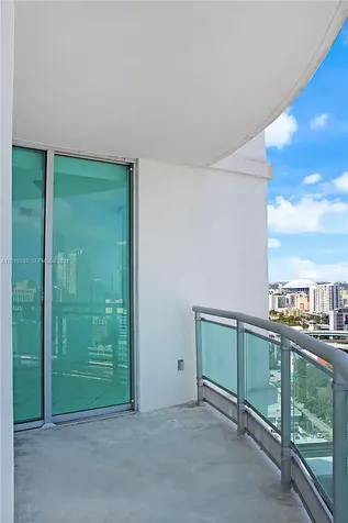 350 S Miami Avenue Miami FL 33130